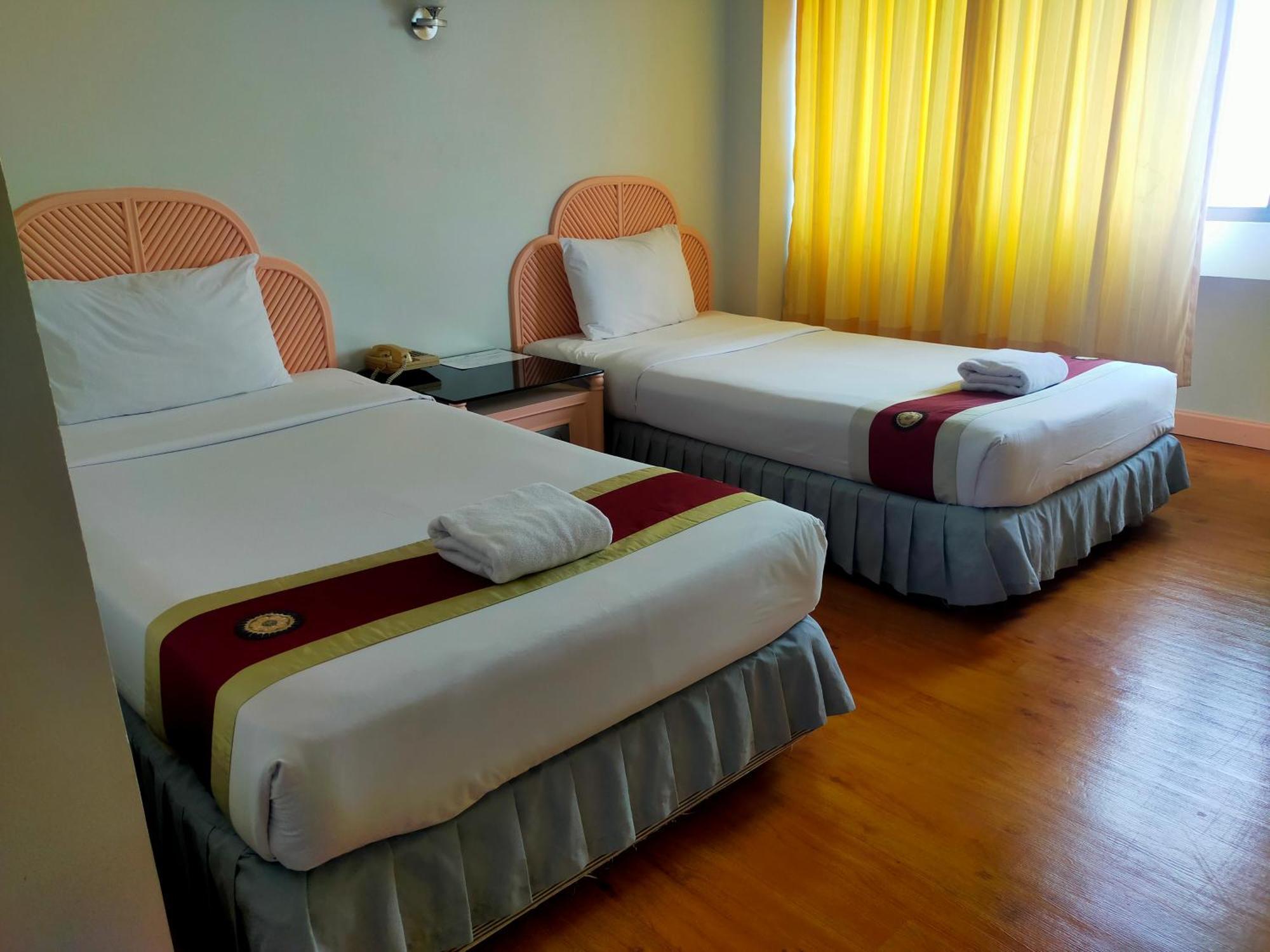 Thumrin Hotel Trang Pokoj fotografie