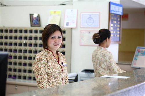Thumrin Hotel Trang Exteriér fotografie