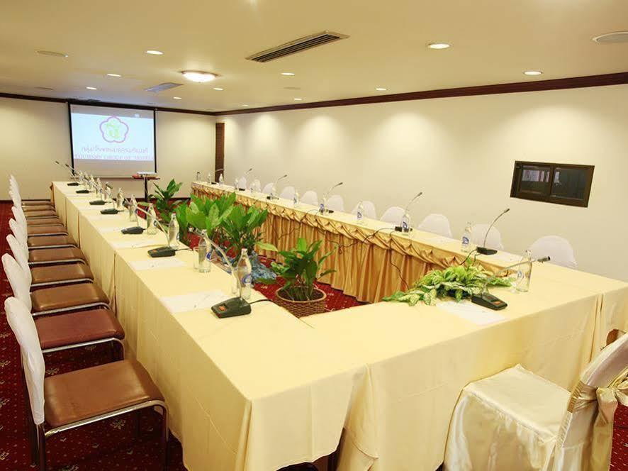Thumrin Hotel Trang Exteriér fotografie